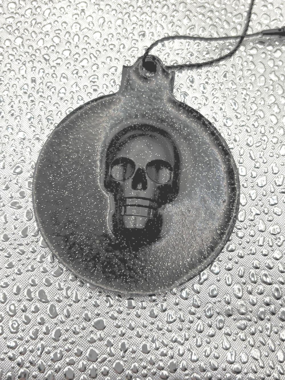 Skull Ornament Set: Black Glitter Resin - Gothic Holiday Dec...